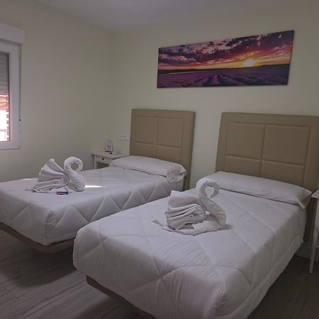 Brezo Apartamentos Turisticos กัวดาลาฮารา ภายนอก รูปภาพ